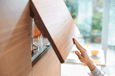 AVENTOS HK-S TIP-ON  Blum - малый поворотный подъемник, открывание нажатием на фасад