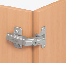 Петля BLUM для складных дверей 79T8500. Угол открывания 60°