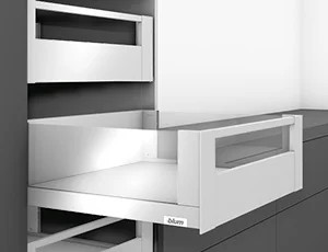 Legrabox free C, передняя панель с релингом со вставками из прозрачного стекла, внутренний, высота ящика 177 мм, цвет Белый шелк